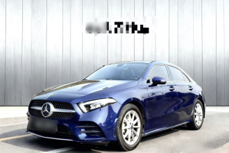 奔驰A级 2020款 改款 A 200 L 运动轿车动感型
