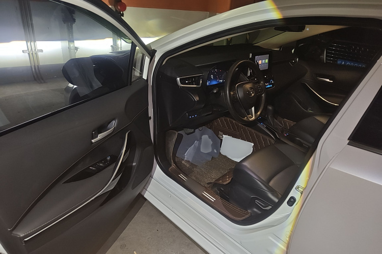 丰田 凌尚 2023款 2.0L 豪华版中控内饰20