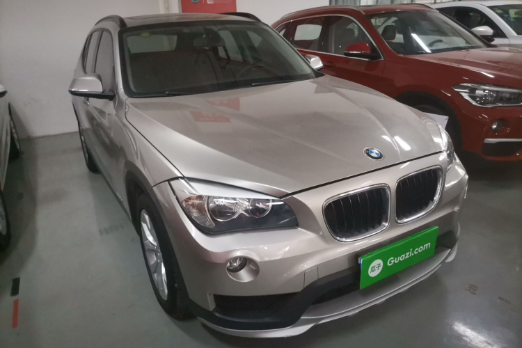 宝马X1 2014款 sDrive18i 时尚型车身外观3