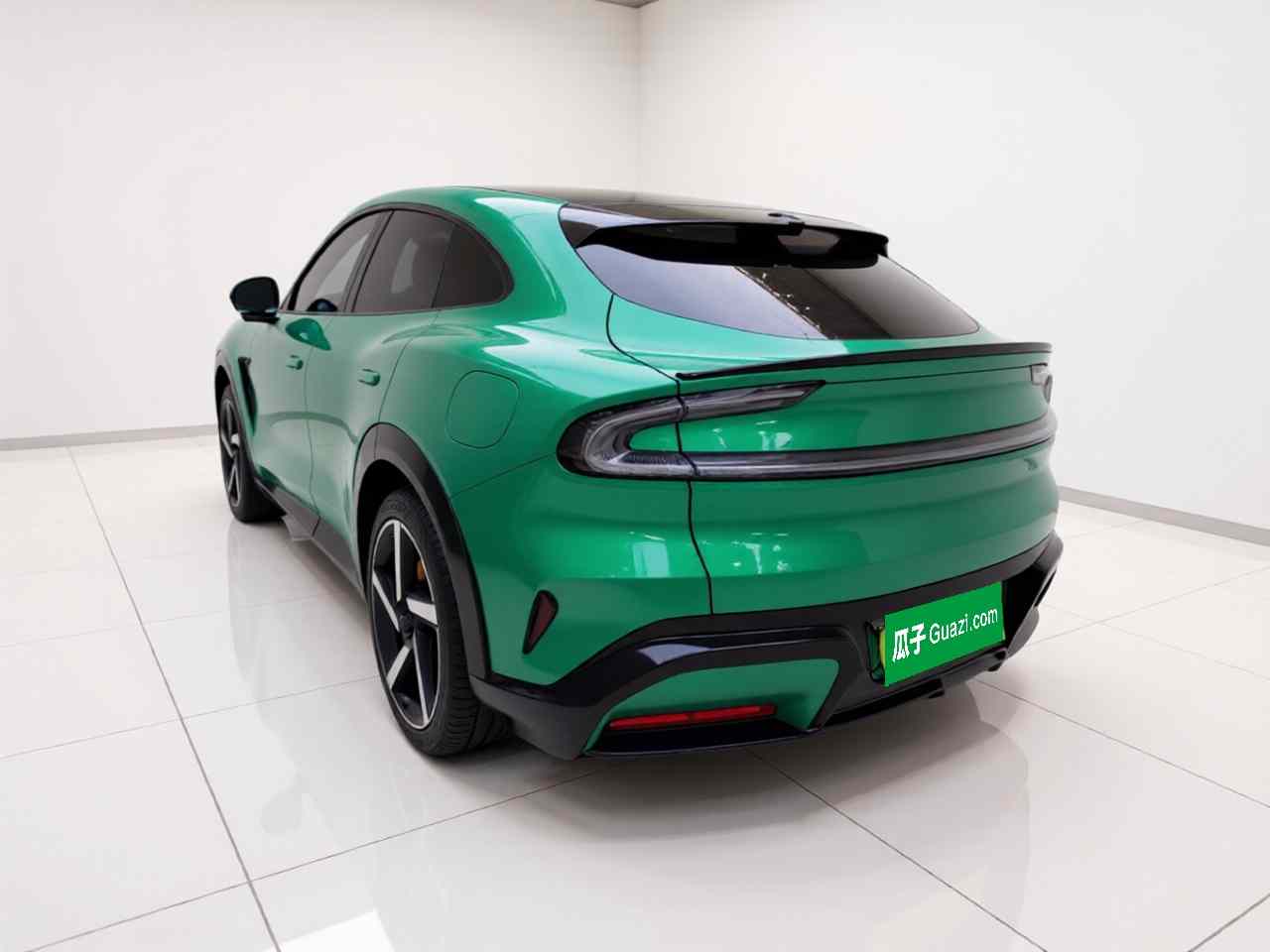 小米汽车 小米YU7 2025款 超长续航后驱版(4)