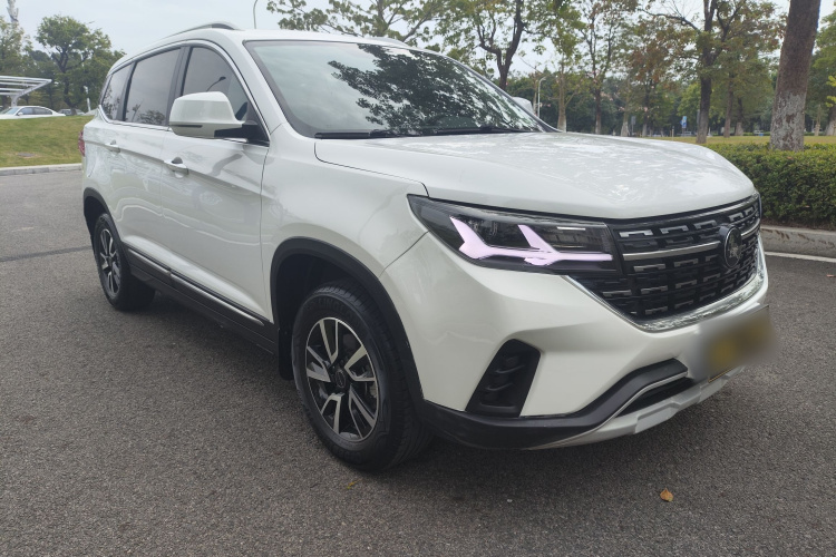 东风风行 风行T5 2022款 盛世款 1.6L 手动筑梦版五座车身外观6001