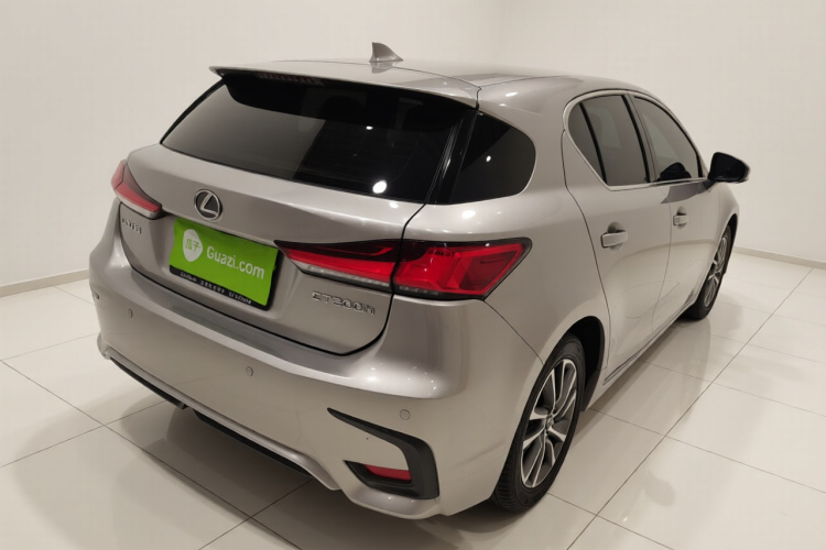 雷克萨斯CT 2017款 CT200h 精英版 单色 国V车身外观7