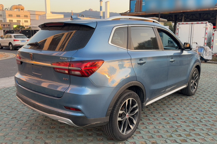 荣威RX5 2016款 20T 两驱自动互联网智享版车身外观6002