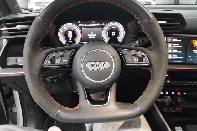 奥迪A3 2023款 A3L Limousine 35 TFSI 豪华运动型局部细节13