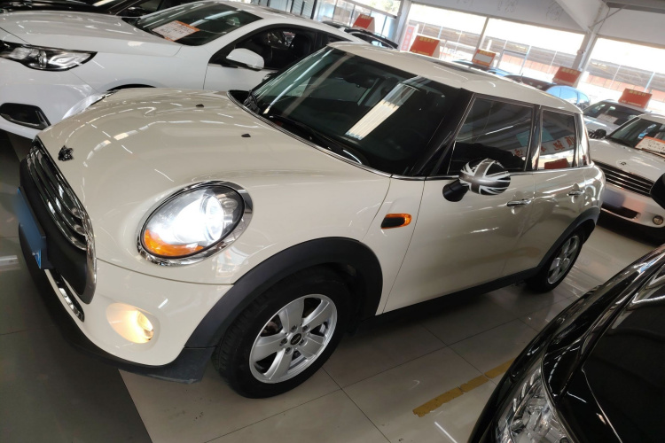 MINI 2015款 1.2T ONE 五门版车身外观6003