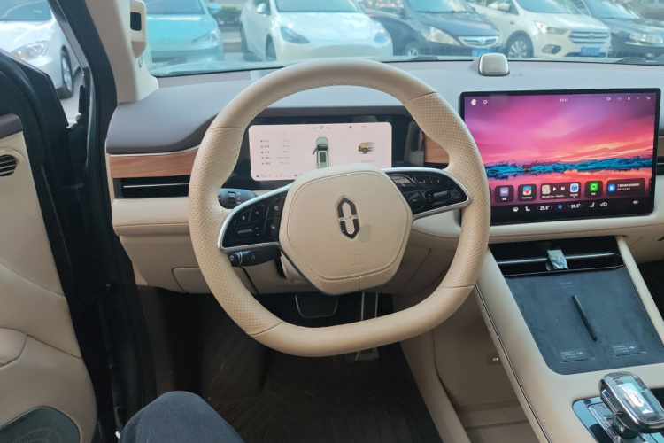 鸿蒙智行 问界M7 2024款 1.5T 后驱Plus版 6座中控内饰13