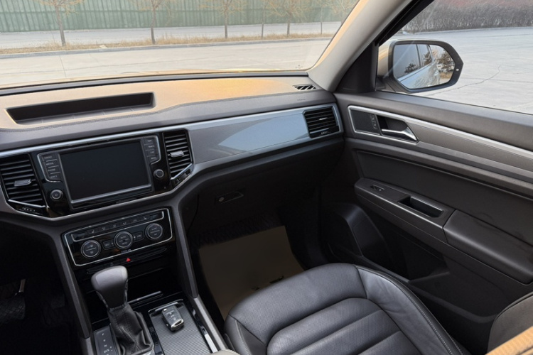 大众 途昂 2017款 380TSI 四驱豪华版局部细节9005