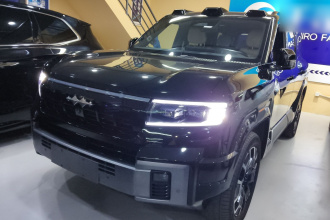 方程豹 豹8 2025款 智勇旗舰版 7座