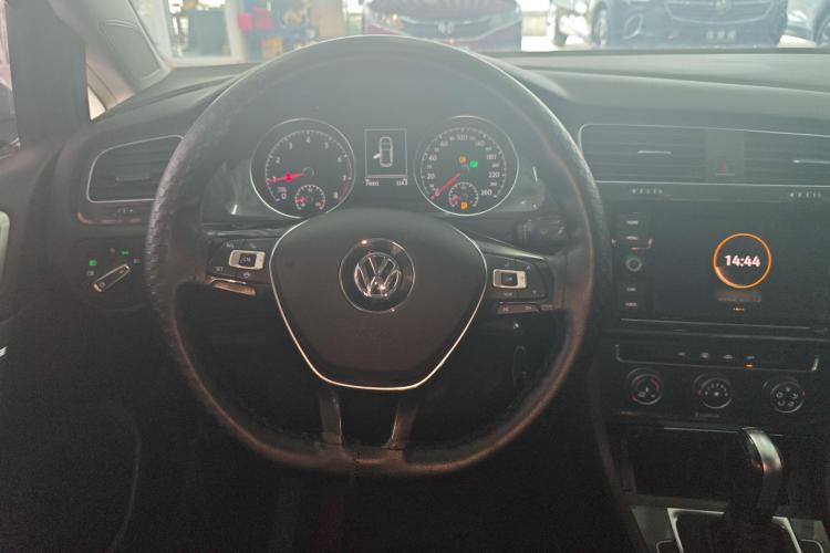 大众 高尔夫 2019款 280TSI DSG舒适型 国VI局部细节13