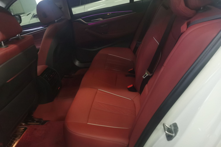 宝马5系 2021款 525Li 豪华套装中控内饰21