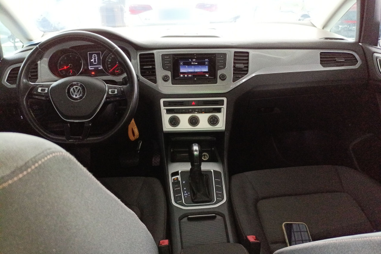 大众 高尔夫·嘉旅 2016款 230TSI 自动进取型中控内饰12