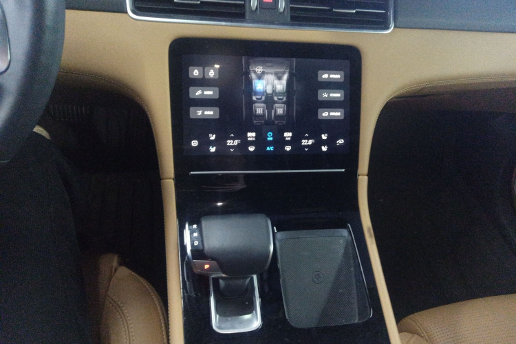 理想汽车 理想ONE 2021款 增程6座版局部细节16