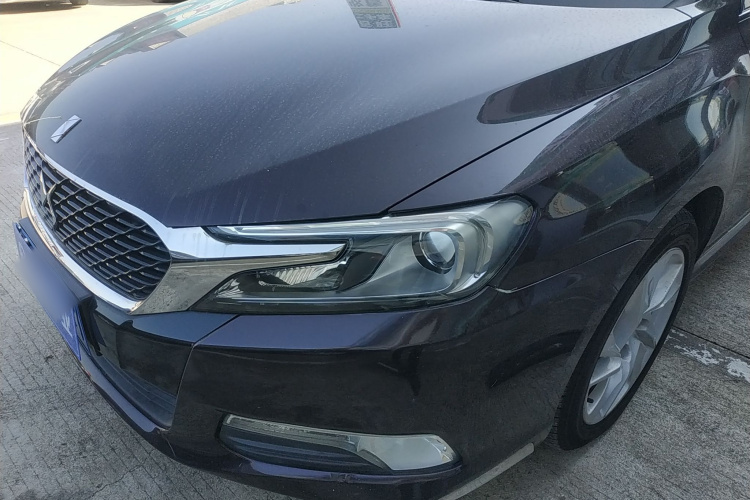 DS 5LS 2015款 1.6T 舒适版THP160局部细节36