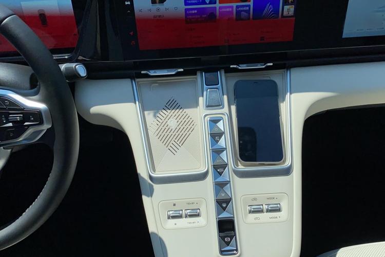 哈弗枭龙MAX 2023款 1.5L Hi4 105 四驱智能旗舰版中控内饰18