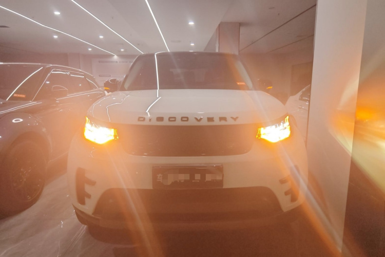 路虎 发现 2017款 3.0 SC V6 S车身外观2