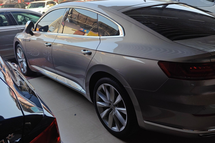 一汽-大众CC 2019款 330TSI 华颜版 国V车身外观4