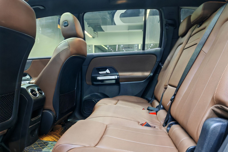 奔驰GLB 2022款 GLB 200 时尚型中控内饰7002