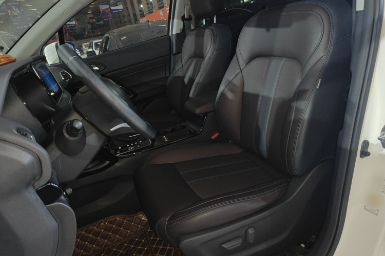 广汽传祺 传祺GS4 2018款 235T 自动两驱豪华智联百万纪念版中控内饰19