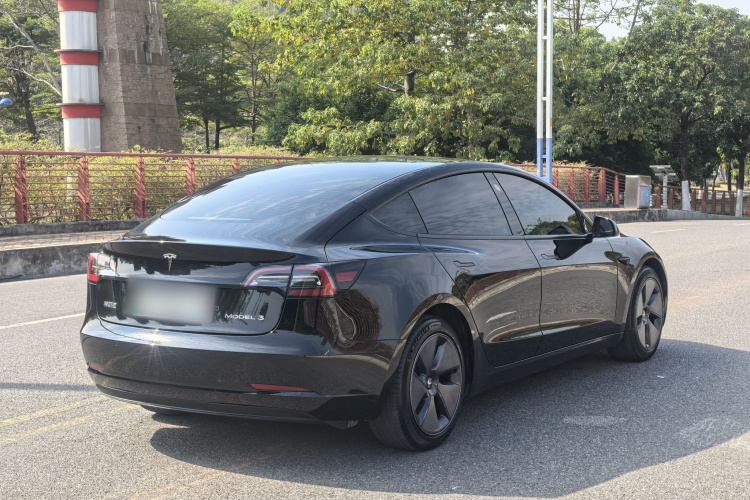 特斯拉 Model 3 2022款 后轮驱动版车身外观6005
