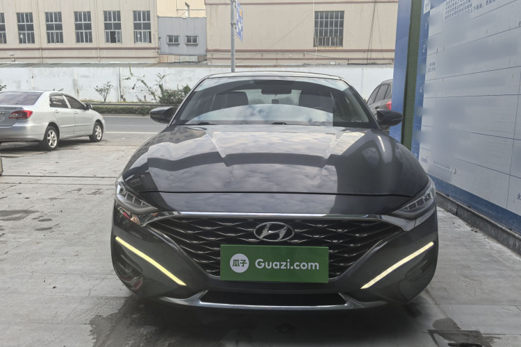 现代 菲斯塔 2019款 280TGDi 智速版 国VI车身外观2