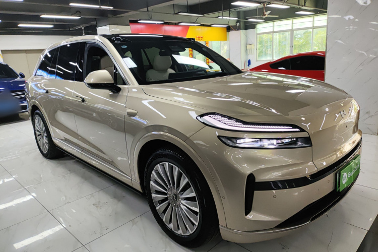 乐道L90 2025款 Ultra 六座版车身外观3