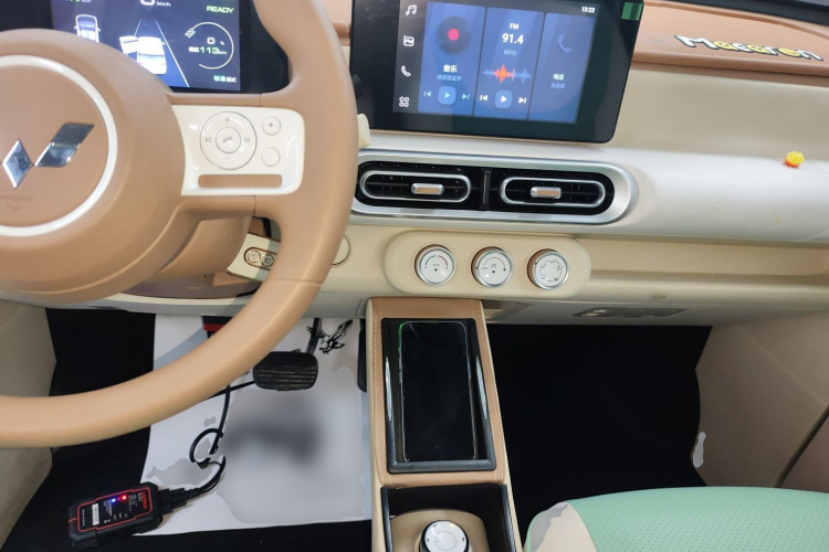 五菱汽车 宏光MINIEV 2024款 第三代 215km 进阶版中控内饰12