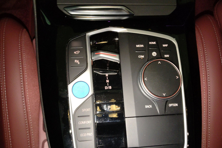 宝马iX3 2023款 创领型局部细节18