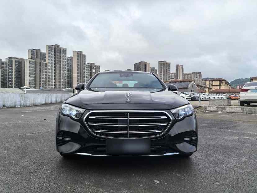 奔驰E级新能源 2024款 E 350 e L 插电式混合动力轿车(2)