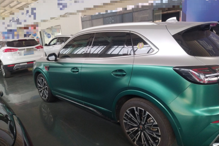 红旗HS5 2023款 2.0T 四驱旗领Pro版车身外观6003