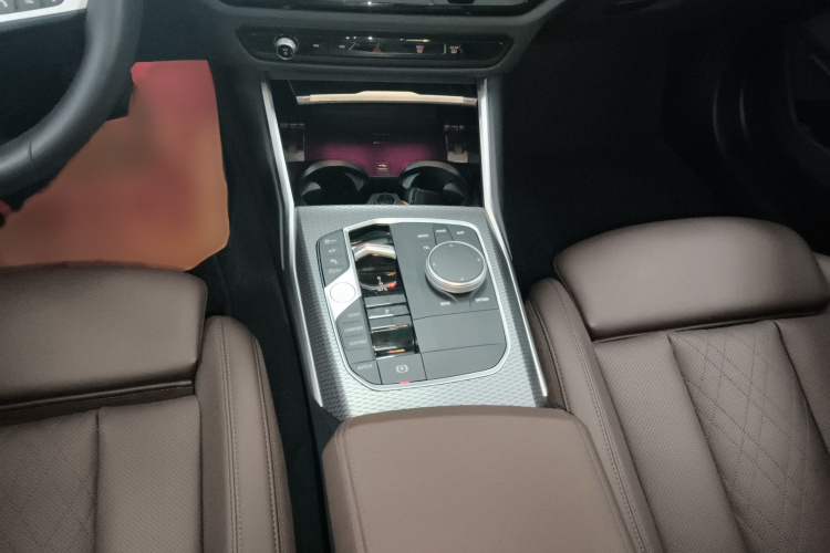 宝马3系 2024款 325Li M运动曜夜套装局部细节18