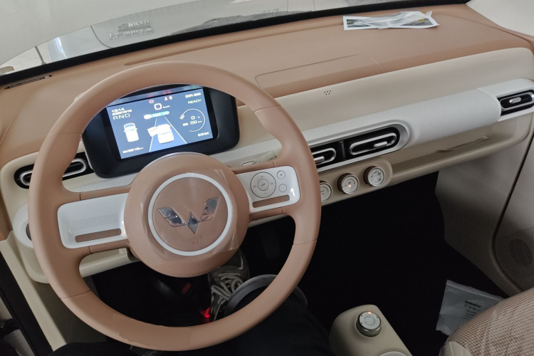 五菱汽车 宏光MINIEV 2024款 第三代 215km 青春版中控内饰12