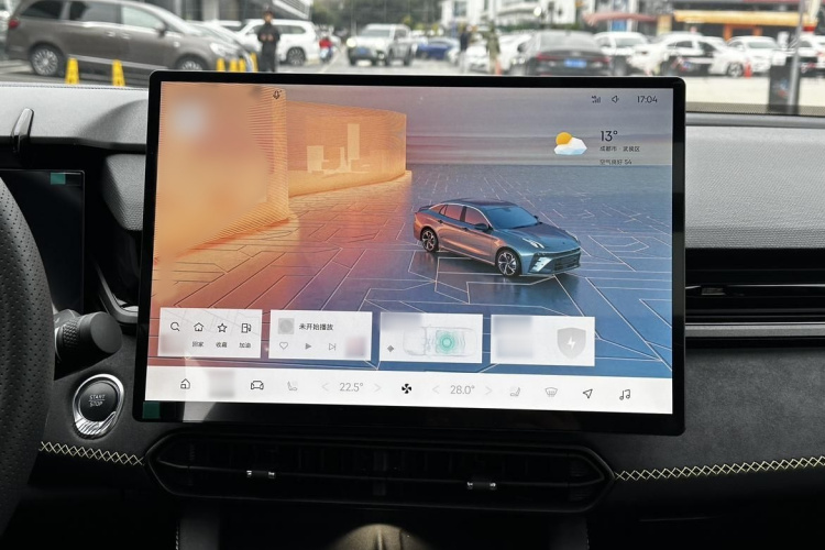 领克03 2025款 1.5TD DCT冠军版Pro中控内饰7003