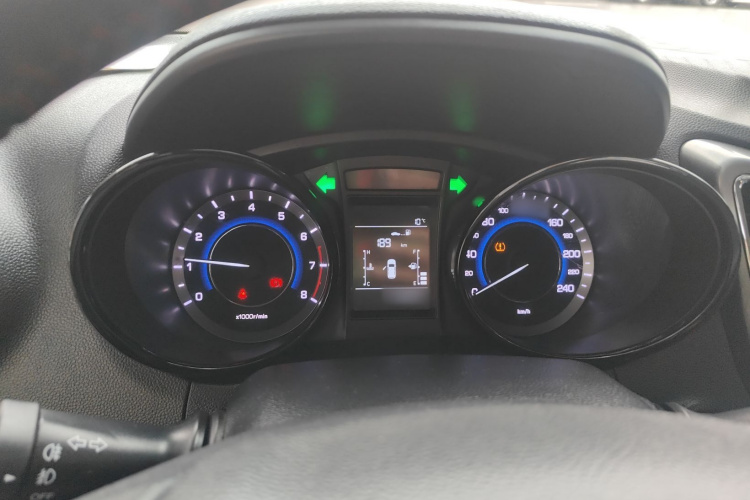 长安CS15 2016款 1.5L 手动豪华版局部细节14