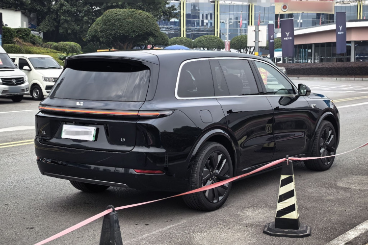 理想汽车 理想L9 2024款 Ultra车身外观6005