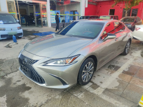 雷克萨斯ES 2022款 200 卓越版