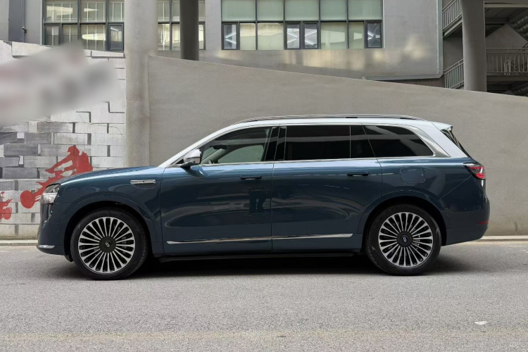 鸿蒙智行 问界M9 2024款 增程 Ultra版 52kWh 5座版车身外观6002