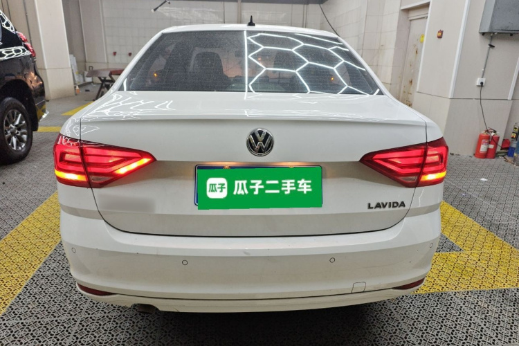 大众 朗逸 2015款 1.6L 手动风尚版车身外观6004