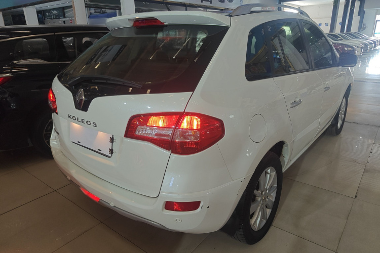 雷诺 科雷傲(进口) 2014款 改款 2.0L 两驱时尚版车身外观7