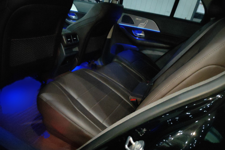 奔驰GLE 2020款 GLE 350 4MATIC 动感型中控内饰7004