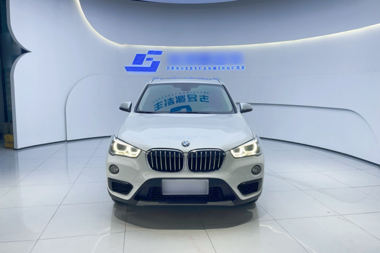 宝马X1 2018款 sDrive20Li 领先型车身外观6001