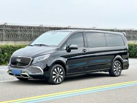 奔驰 威霆 2023款 2.0T 精英版 7座