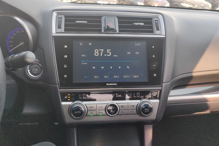 斯巴鲁 力狮 2016款 2.5i 全驱荣耀版局部细节16