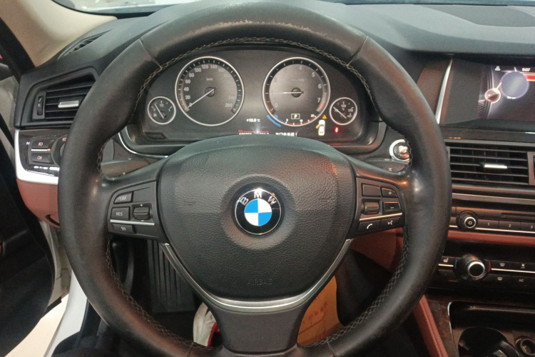 宝马5系 2017款 525Li 领先型局部细节13