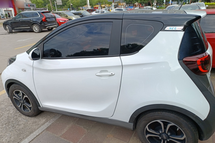 奇瑞 小蚂蚁 2019款 4座智享版 30.6kWh车身外观4