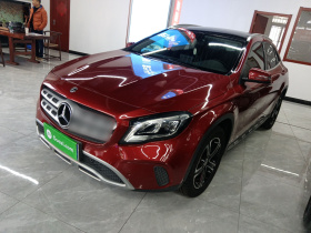 奔驰GLA 2018款 GLA 200 时尚型