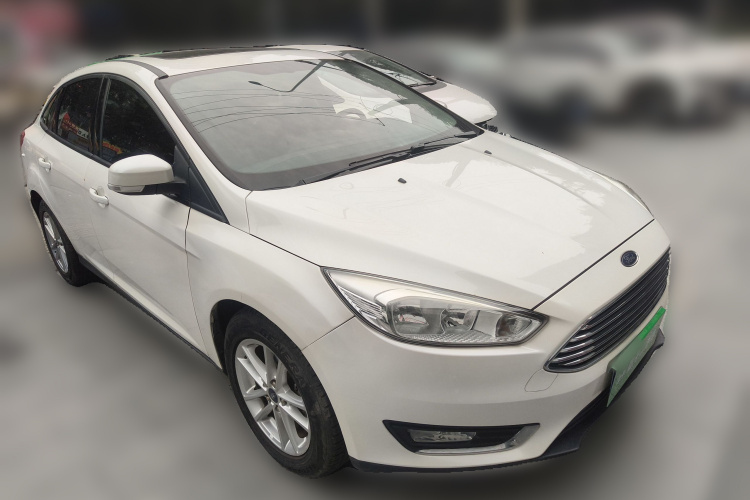 福特 福克斯 2017款 三厢 1.6L 手动风尚型智行版车身外观3