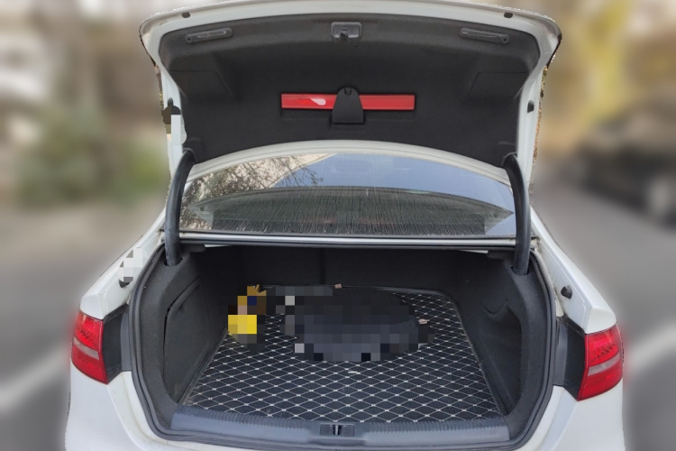 奥迪A4L 2016款 35 TFSI 自动舒适型局部细节23