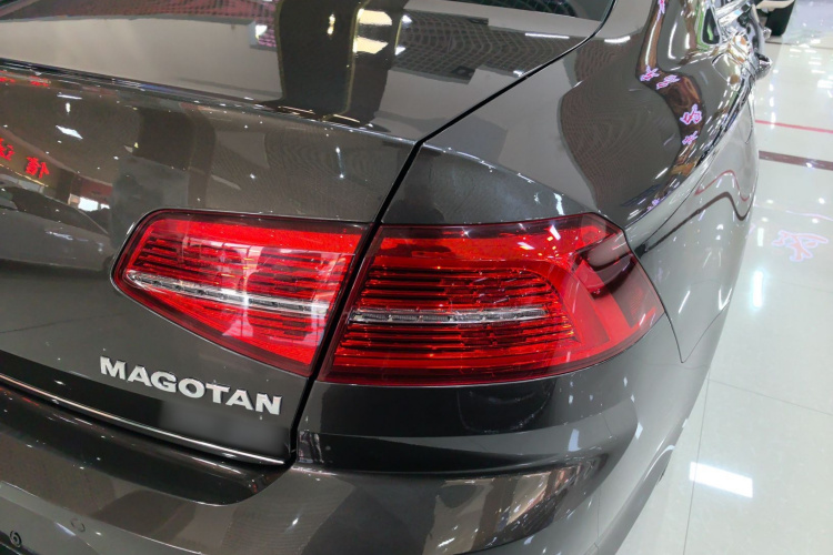 大众 迈腾 2017款 330TSI DSG 领先型车身外观6006