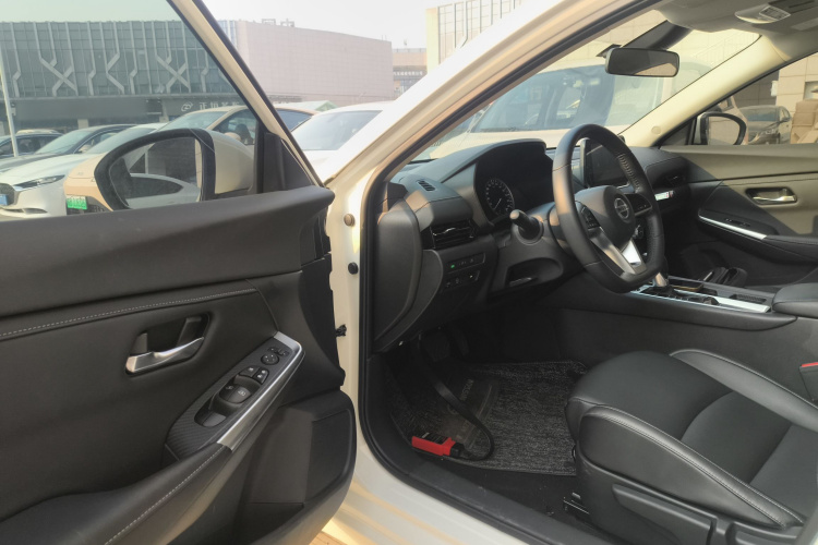 日产 轩逸 2022款 1.6L XL CVT悦享版中控内饰7002