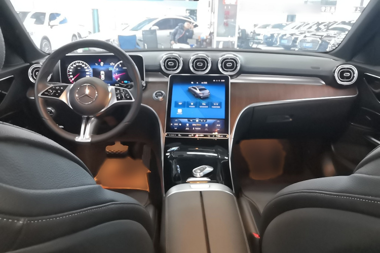 奔驰C级 2022款 C 260 L中控内饰7002